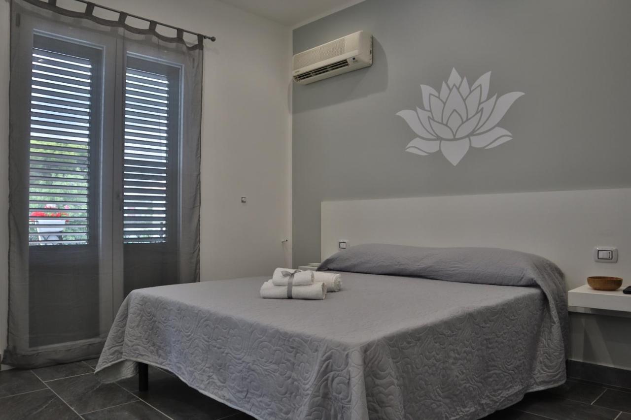 Fiore Di Loto Rooms Каріні Екстер'єр фото
